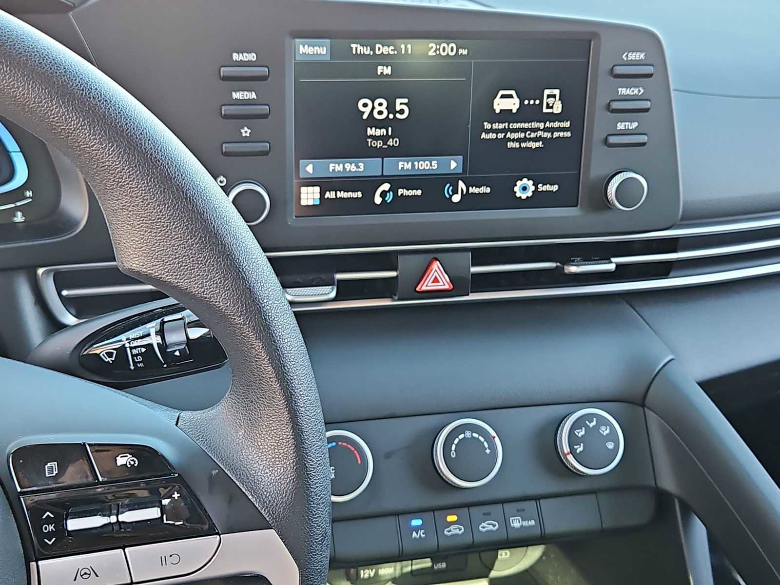 Certified 2025 Hyundai Elantra SE image 27