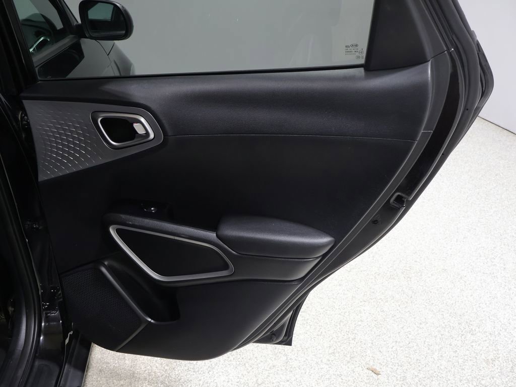 Used 2021 Kia Soul LX FWD image 21