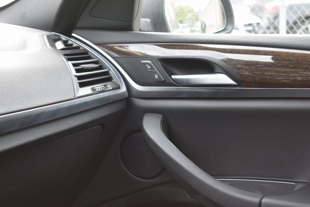 Used 2024 BMW X4 xDrive30i image 19