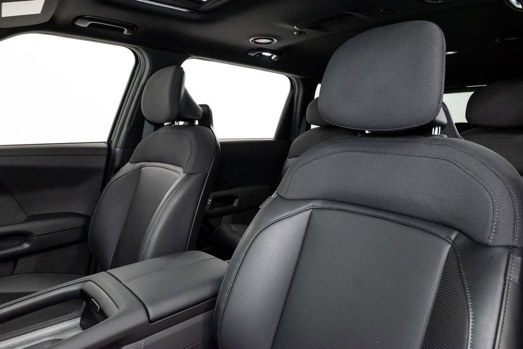 Used 2027 Kia Telluride S FWD image 14