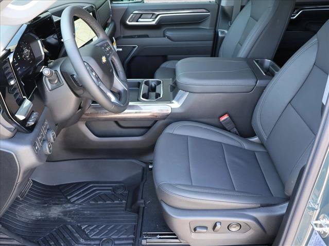 New 2026 Chevrolet Silverado 2500 LTZ w/ LTZ Premium Package AWD/4WD image 4