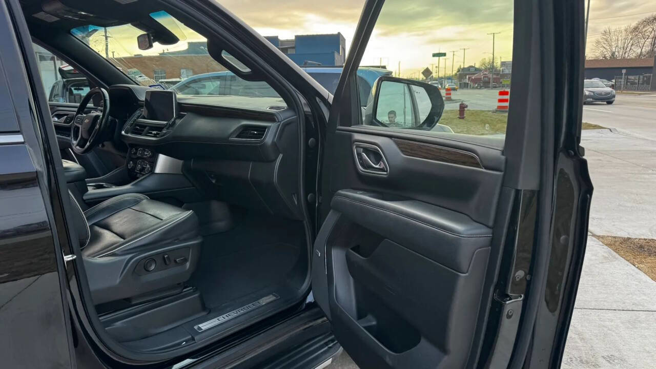 Used 2021 Chevrolet Tahoe Premier AWD/4WD image 13