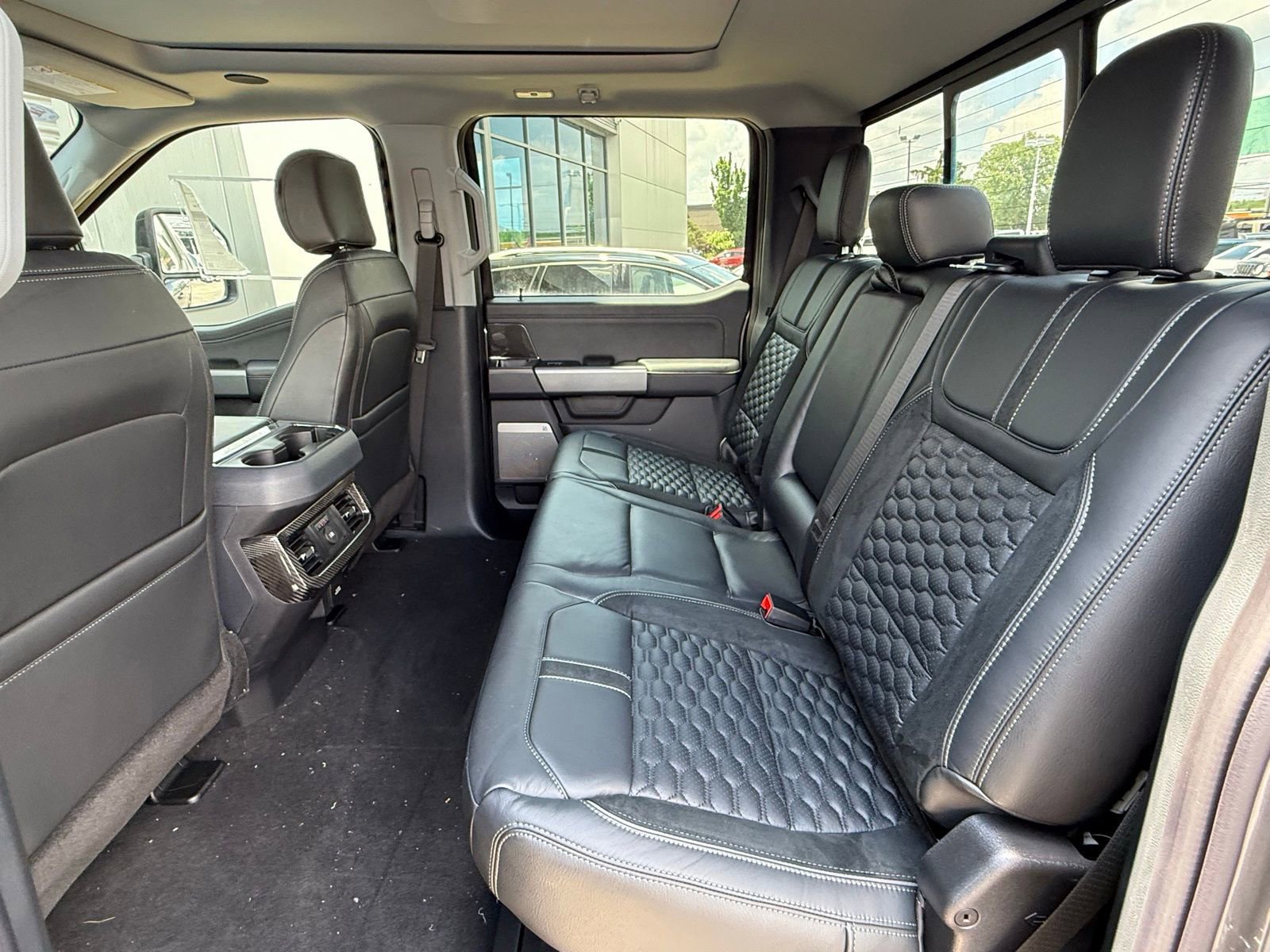 New 2026 Ford F250 Lariat w/ Black Appearance Package image 15