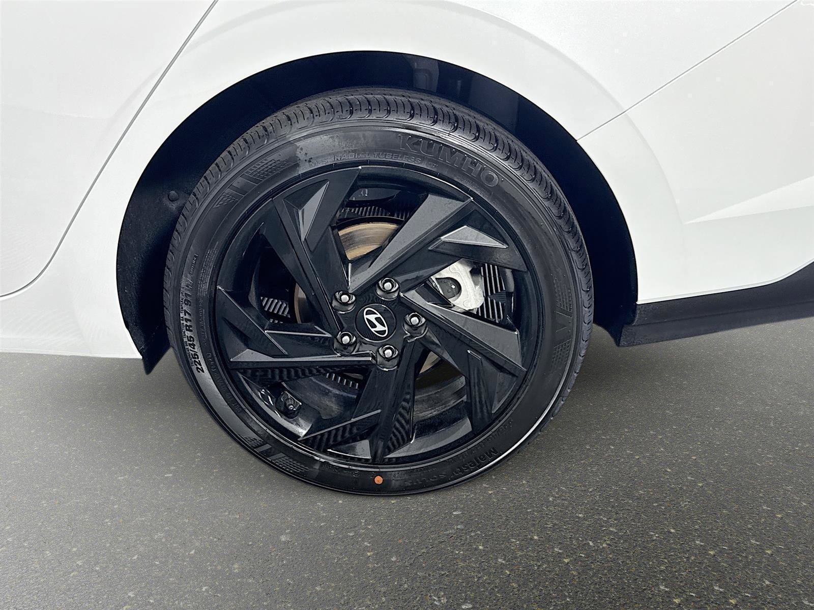 New 2026 Hyundai Elantra Sport FWD image 28