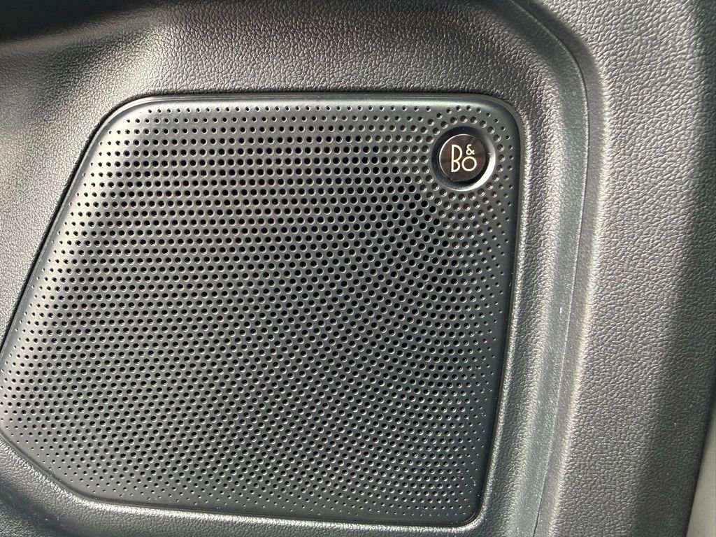 Used 2021 Ford Escape Titanium image 22