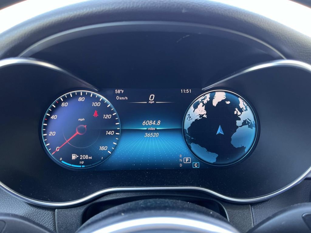 Used 2022 Mercedes-Benz GLC 300 image 36