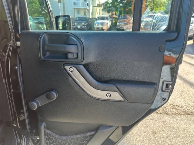 Used 2017 Jeep Wrangler Unlimited Sport w/ Connectivity Group image 26