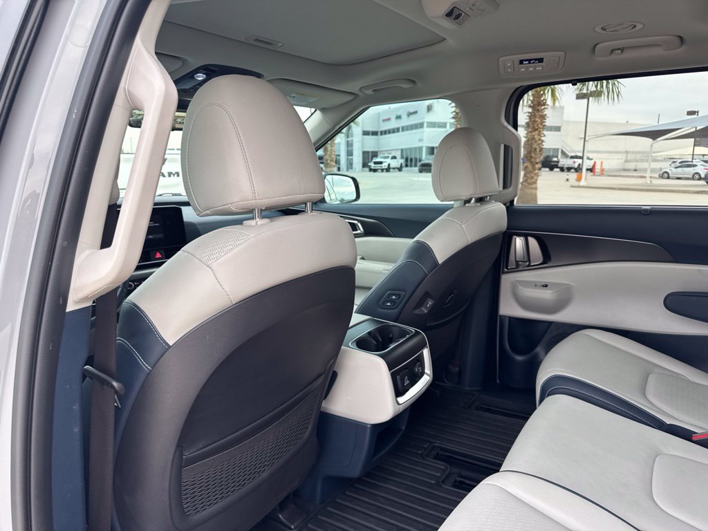 Used 2026 Kia Carnival SX Prestige FWD image 11