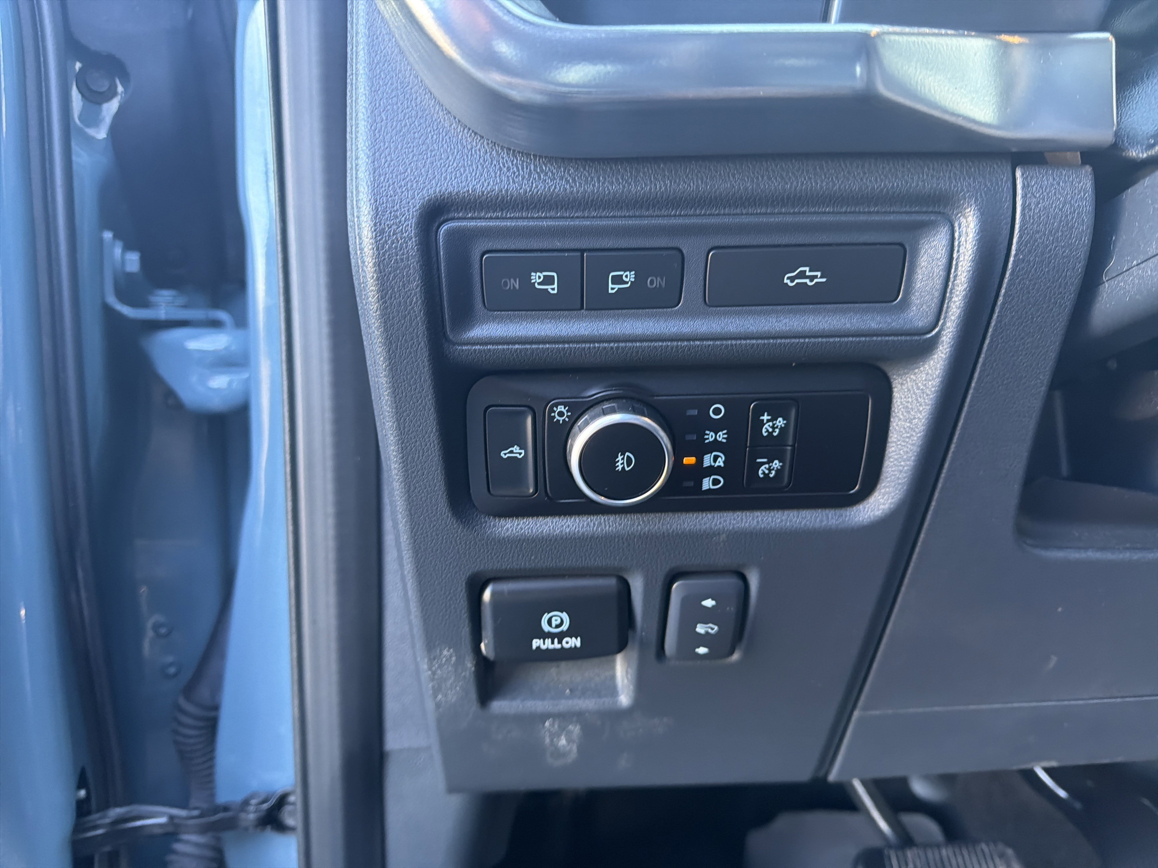 Certified 2023 Ford F150 Lariat image 38