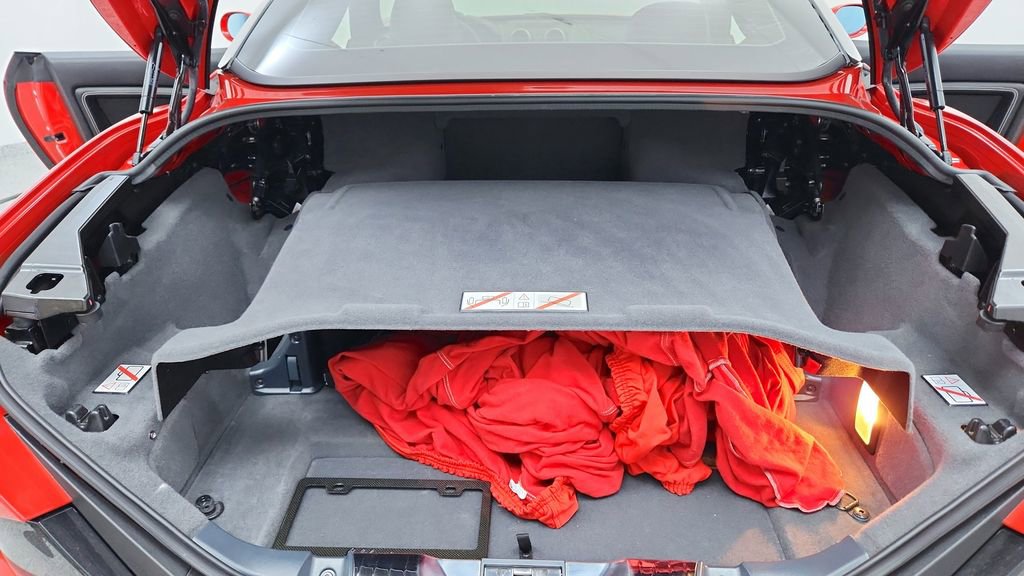 Used 2014 Ferrari California image 15