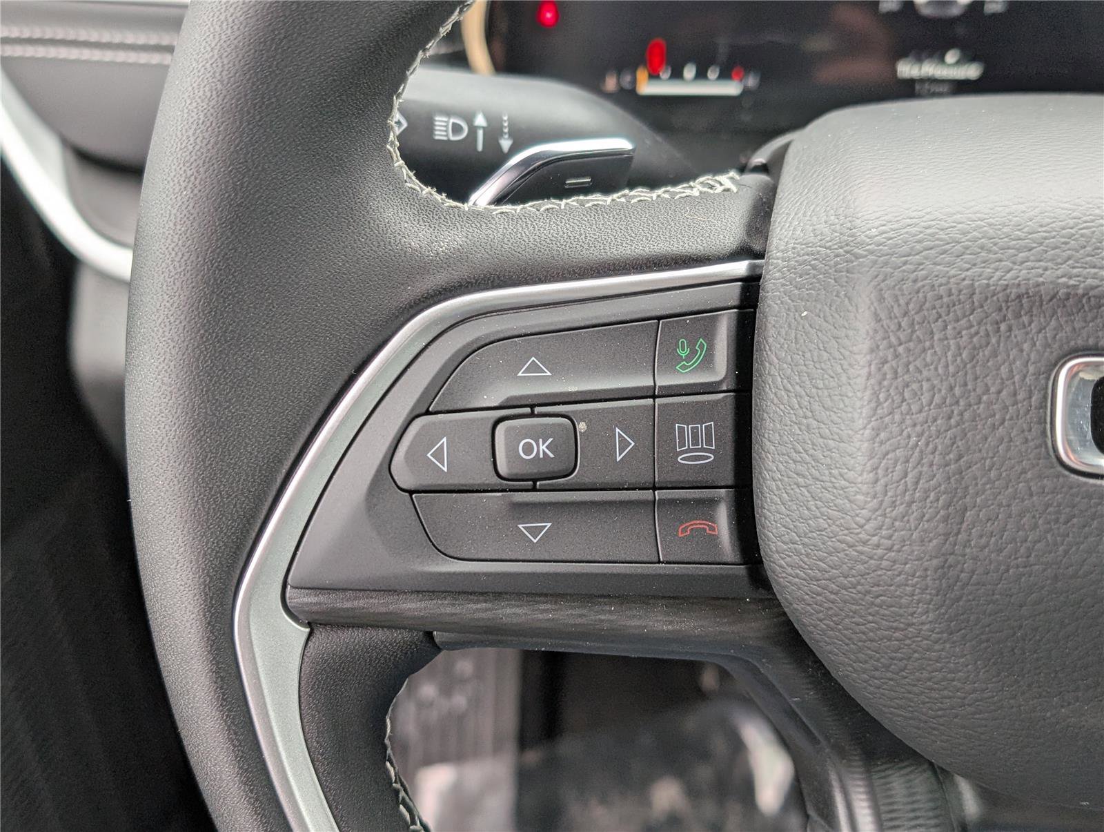 New 2026 Jeep Grand Cherokee Laredo image 17