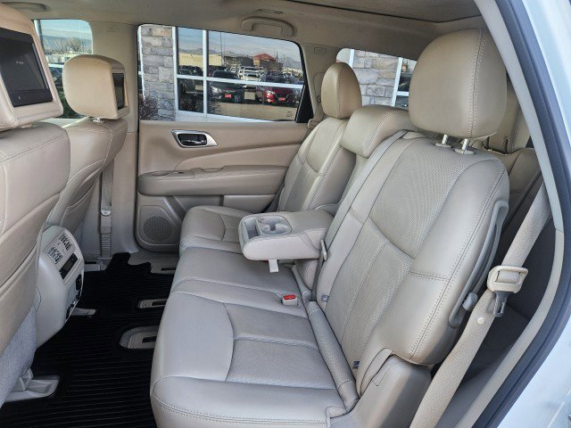 Used 2014 Nissan Pathfinder Platinum w/ Platinum Premium Package image 21