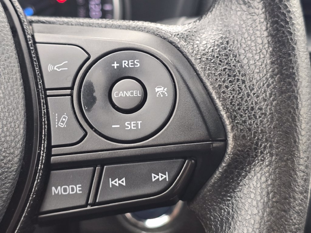 Used 2021 Toyota RAV4 XLE w/ Convenience Package AWD/4WD image 32