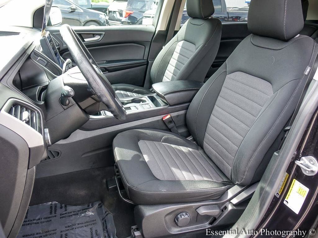 Used 2023 Ford Edge SE w/ Black Appearance Package AWD/4WD image 9