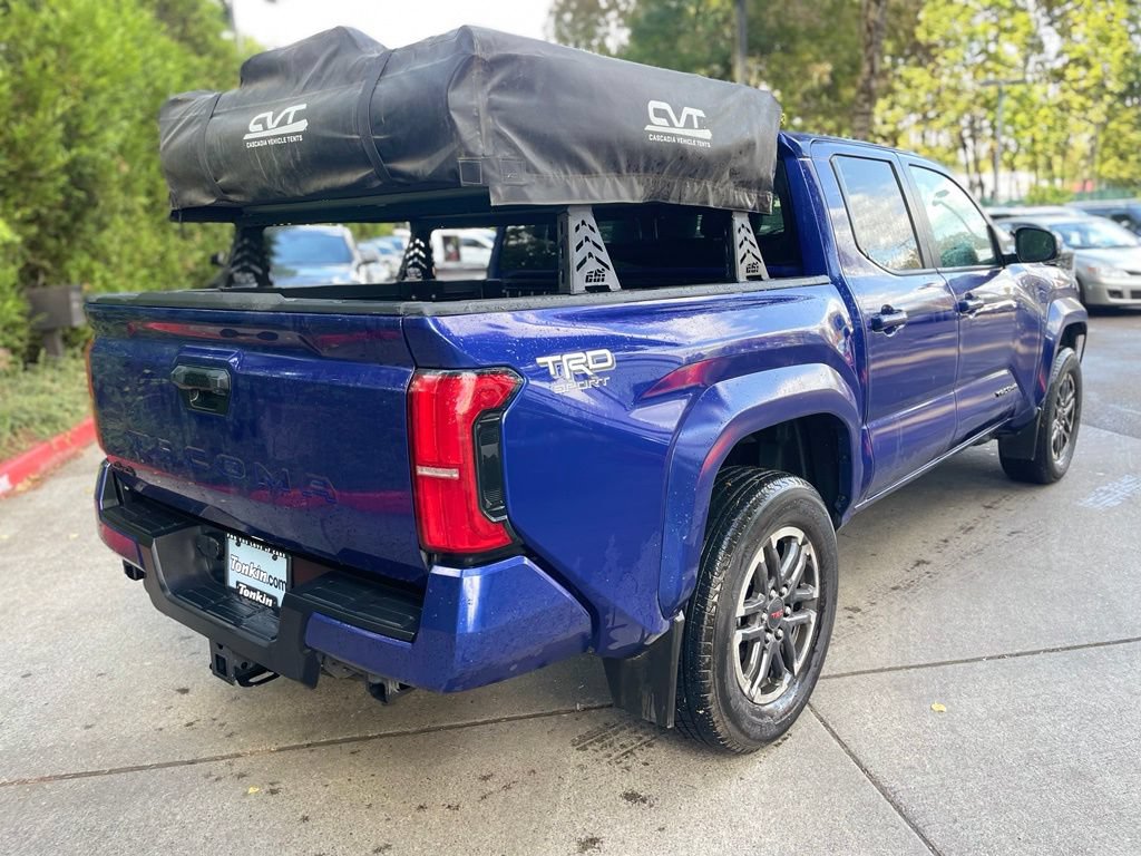 Used 2024 Toyota Tacoma TRD Sport AWD/4WD image 4
