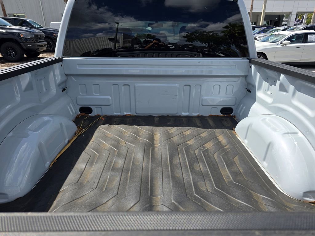 Used 2025 Ford F150 Lariat w/ FX4 Off-Road Package image 6