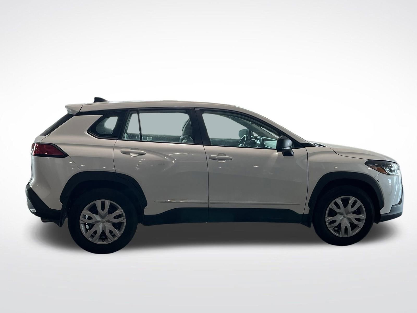 Used 2023 Toyota Corolla Cross L AWD/4WD image 10