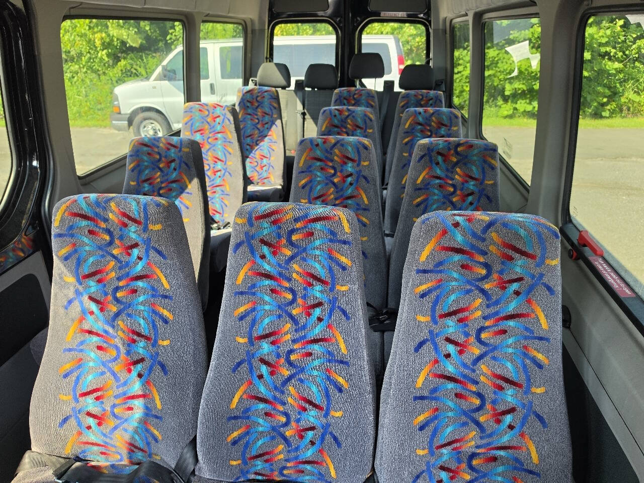 Used 2015 Freightliner Sprinter 2500 RWD image 8
