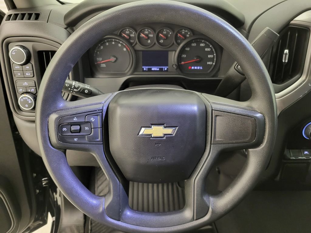 Used 2024 Chevrolet Silverado 1500 Custom image 4