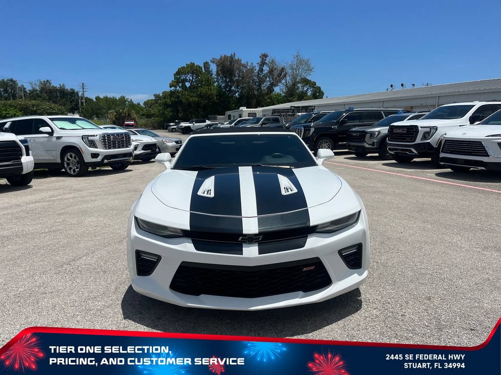 Used 2018 Chevrolet Camaro SS RWD image 3