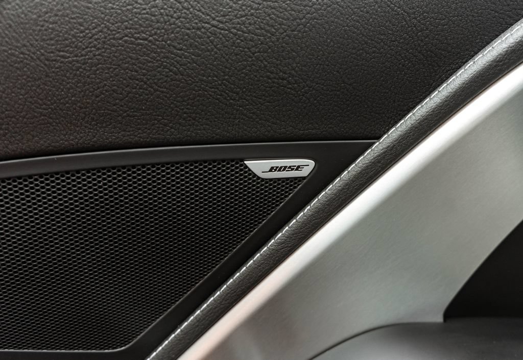 Used 2019 Chevrolet Corvette Stingray Coupe w/ 1LT RWD image 16