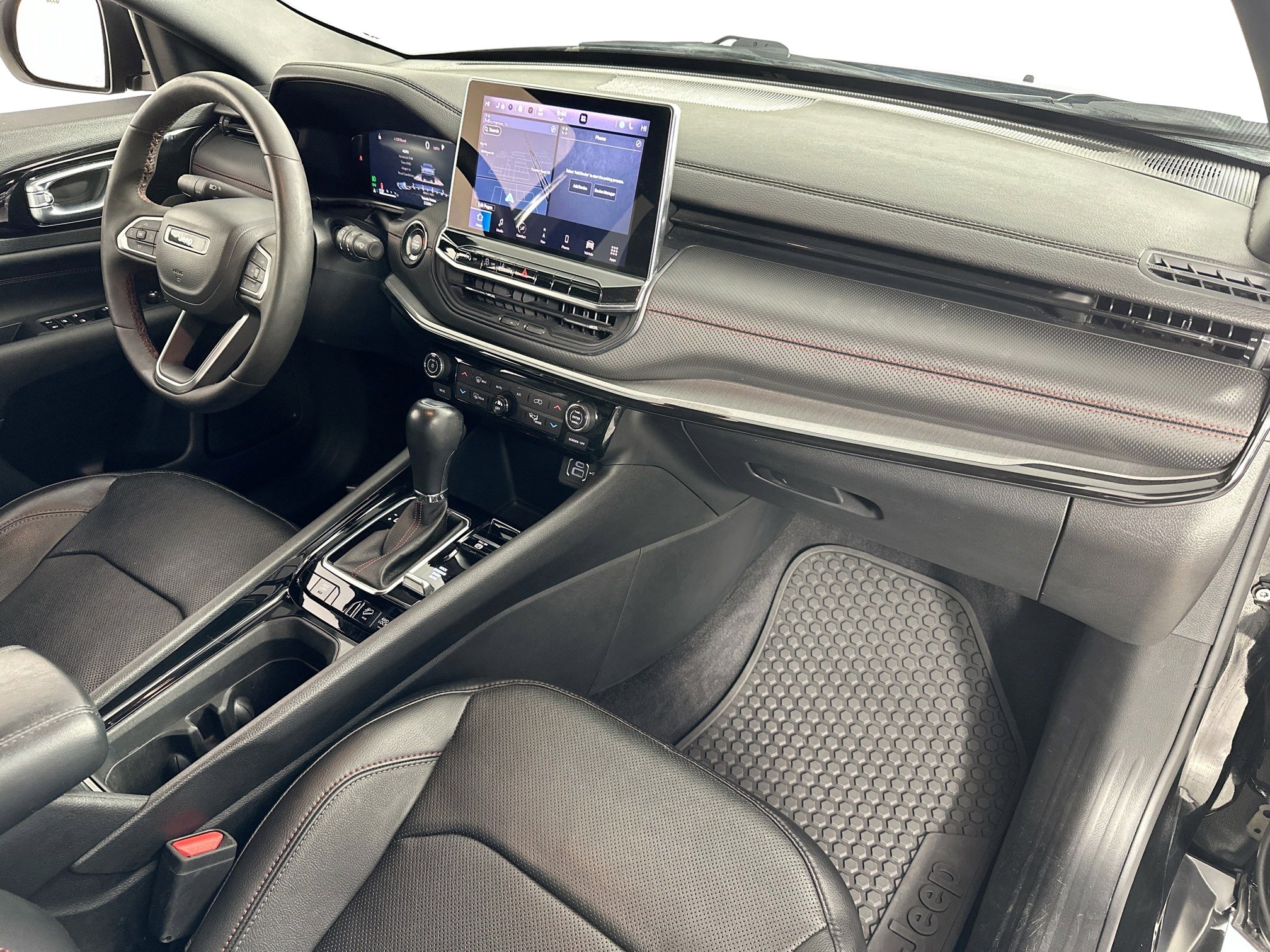 Used 2023 Jeep Compass Trailhawk w/ Trailhawk Elite Group AWD/4WD image 28