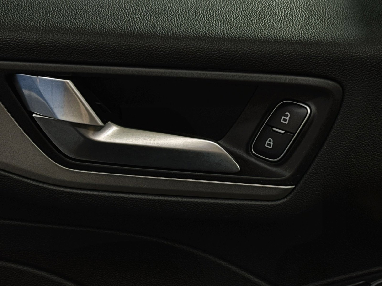 Used 2021 Ford Escape SEL image 15