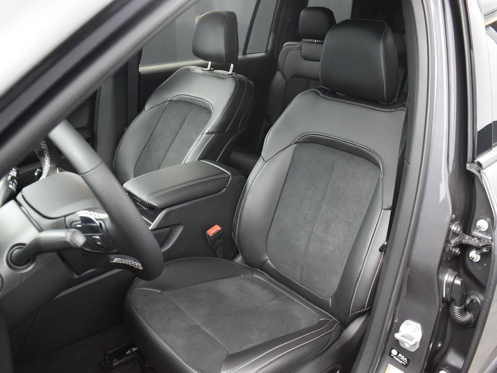 Used 2025 Jeep Grand Cherokee L Altitude image 19