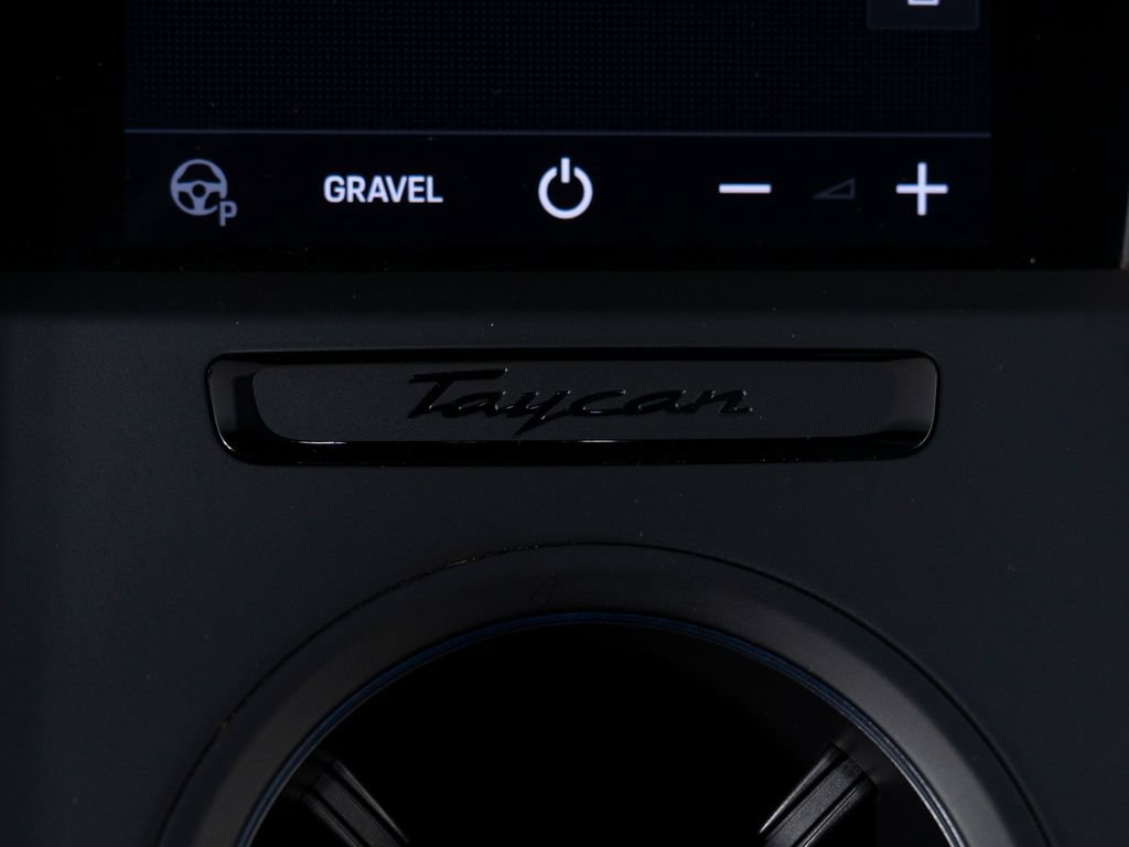 Certified 2022 Porsche Taycan 4S AWD/4WD image 31
