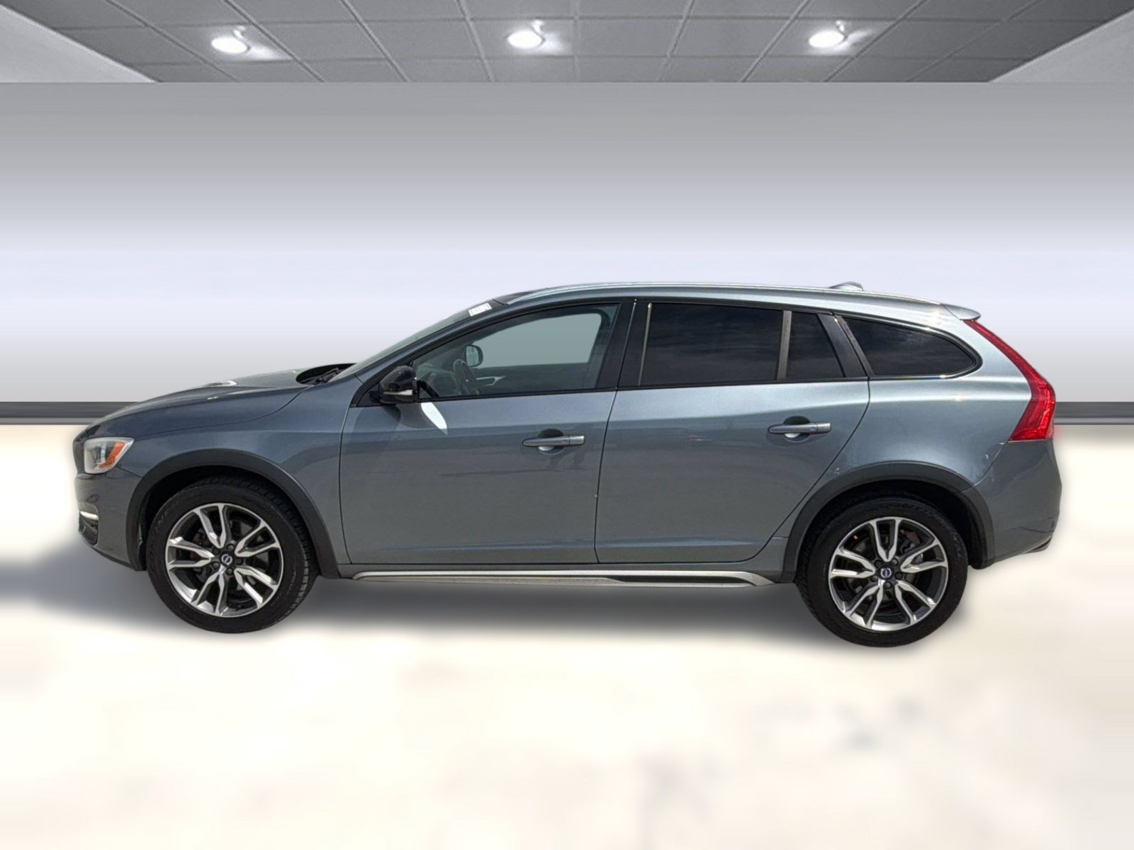 Used 2018 Volvo V60 T5 Cross Country w/ Convenience Package AWD/4WD video 2