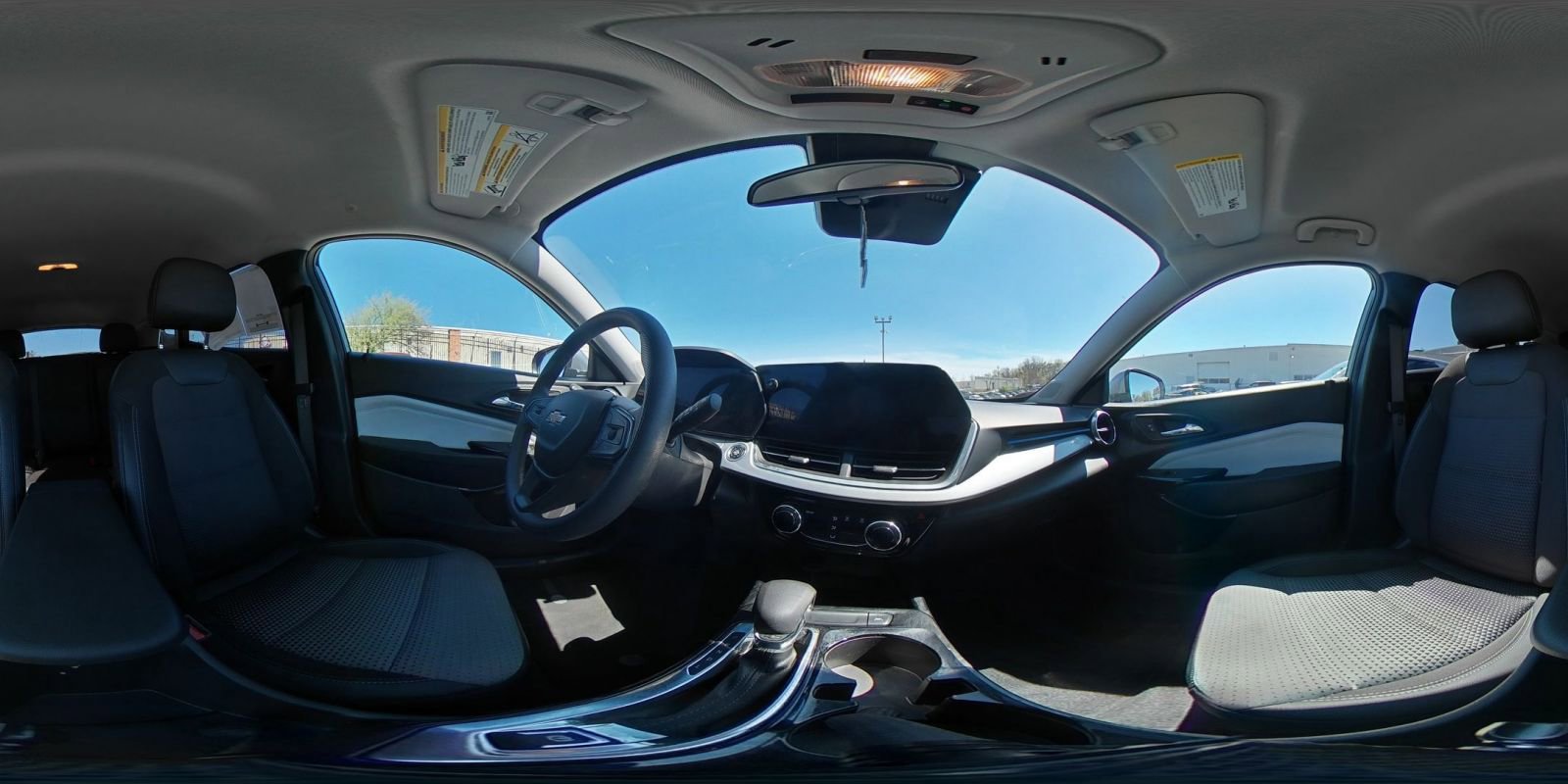 Used 2025 Chevrolet Trax LT image 37