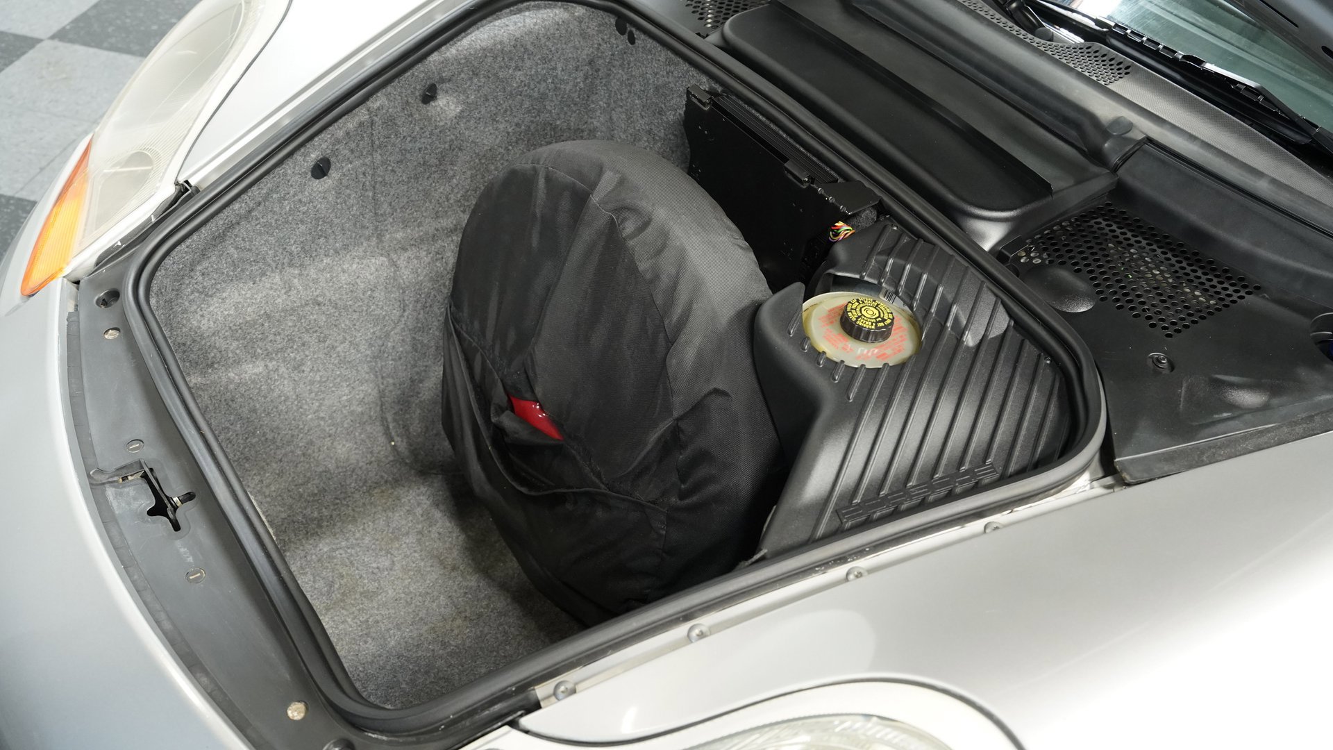 Used 1998 Porsche Boxster image 27