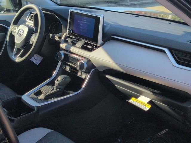 New 2025 Toyota RAV4 XLE image 28