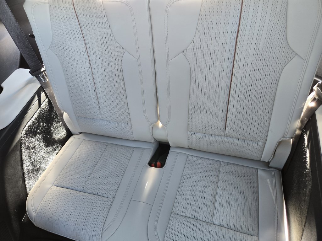 New 2027 Cadillac Vistiq Sport w/ LPO, Trailering Package AWD/4WD image 20