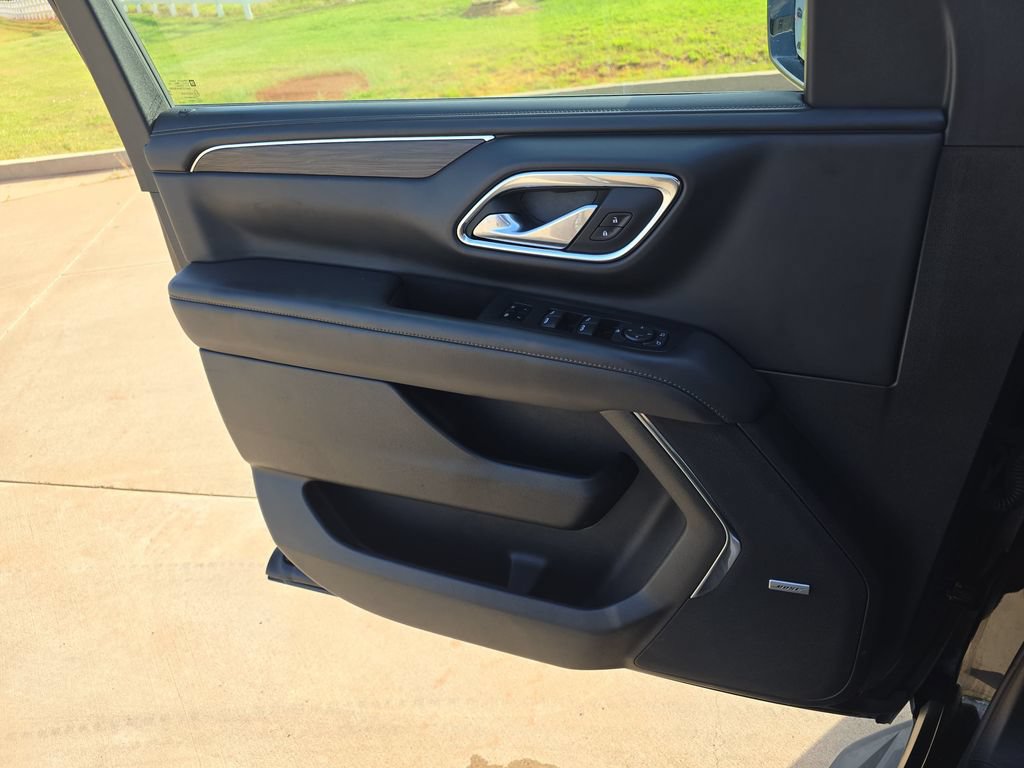 Used 2024 Chevrolet Tahoe LT RWD image 28