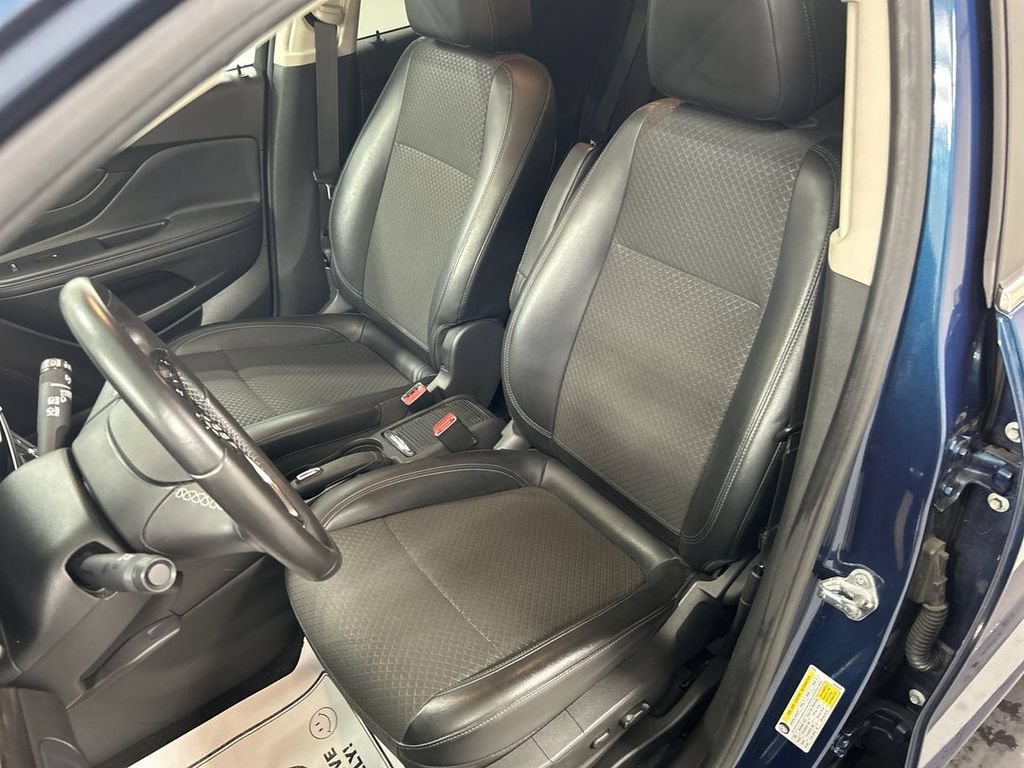 Used 2019 Buick Encore Preferred AWD/4WD image 9