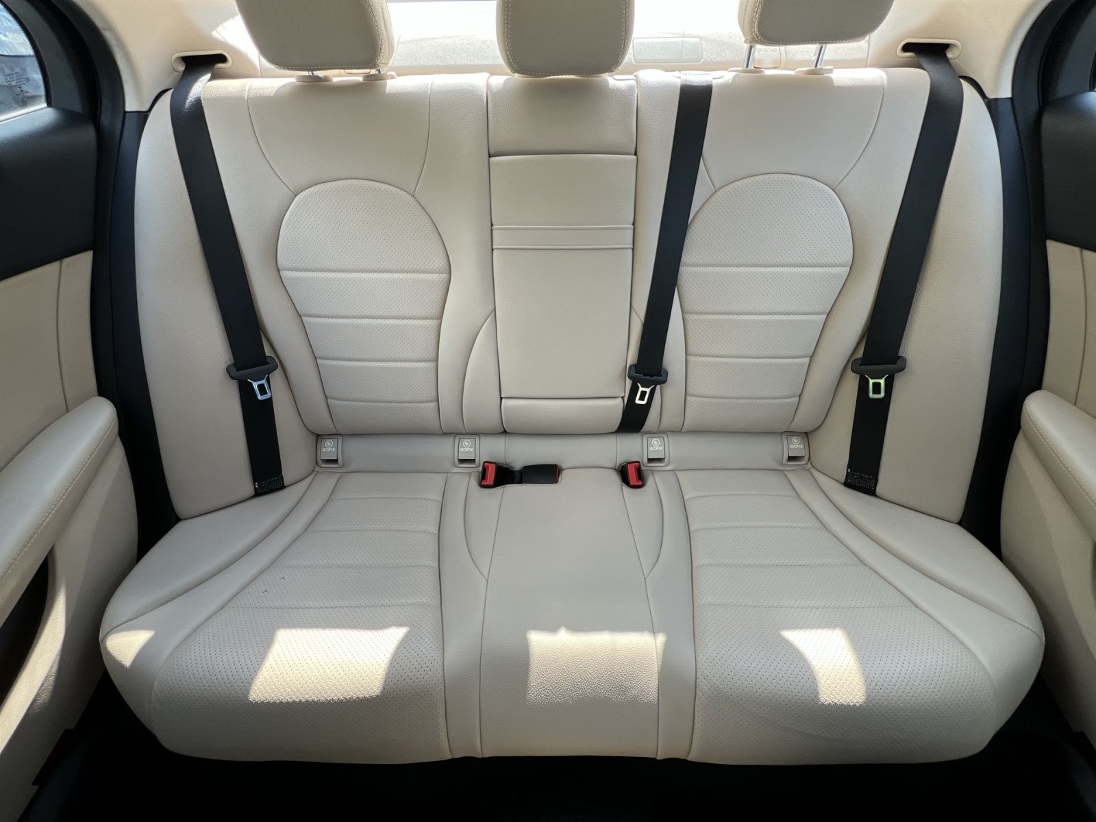 Used 2015 Mercedes-Benz C 300 4MATIC Sedan image 15