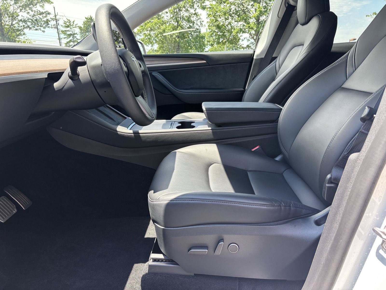 Used 2023 Tesla Model Y Long Range AWD/4WD image 26