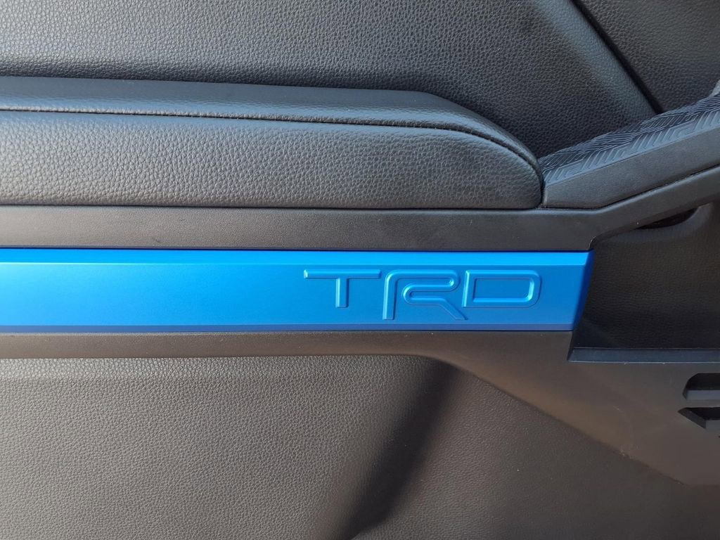 Used 2025 Toyota Tacoma SR5 image 21