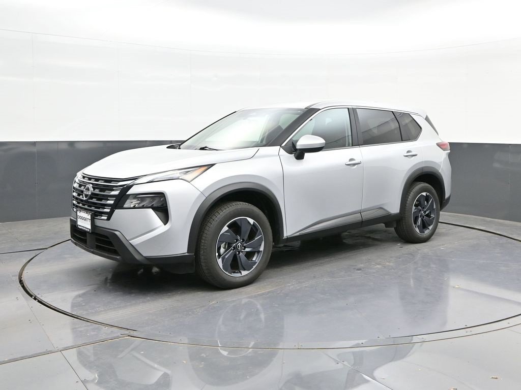 Used 2025 Nissan Rogue SV image 1