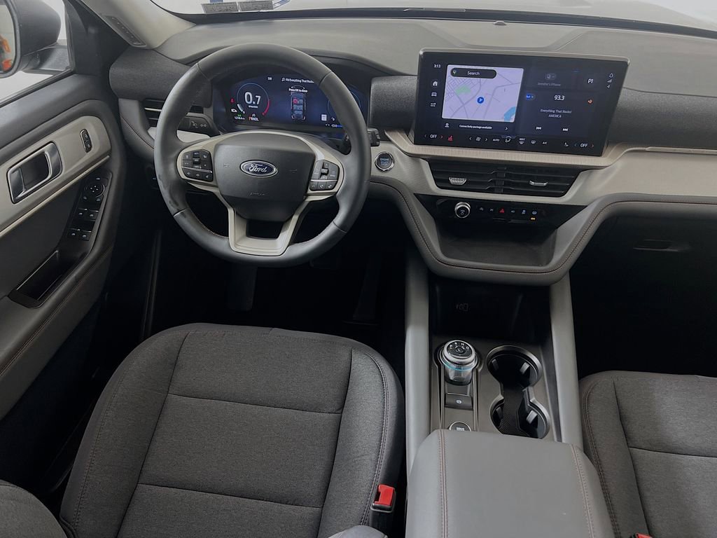 Used 2026 Ford Explorer Active AWD/4WD image 27