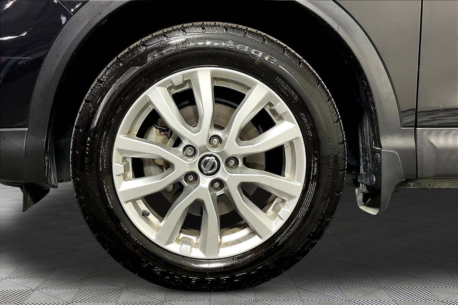 Used 2021 Nissan Rogue Sport SV AWD/4WD image 33