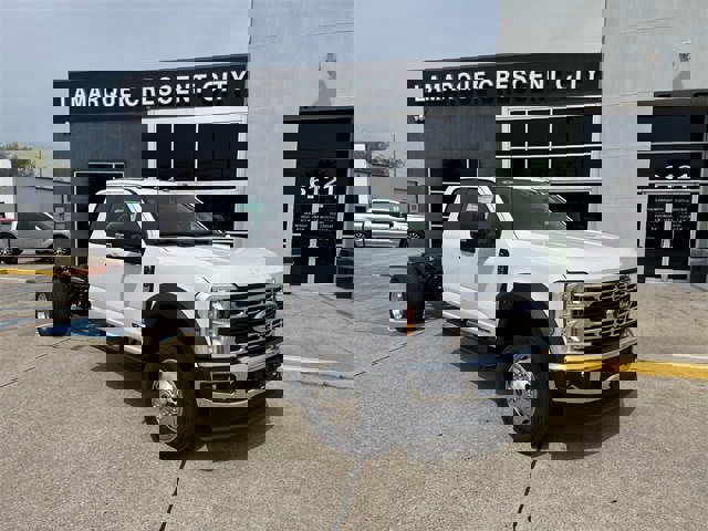 New 2025 Ford F550 4x4 SuperCab Super Duty image 1