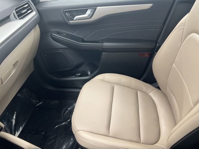 Used 2022 Ford Escape SEL image 20
