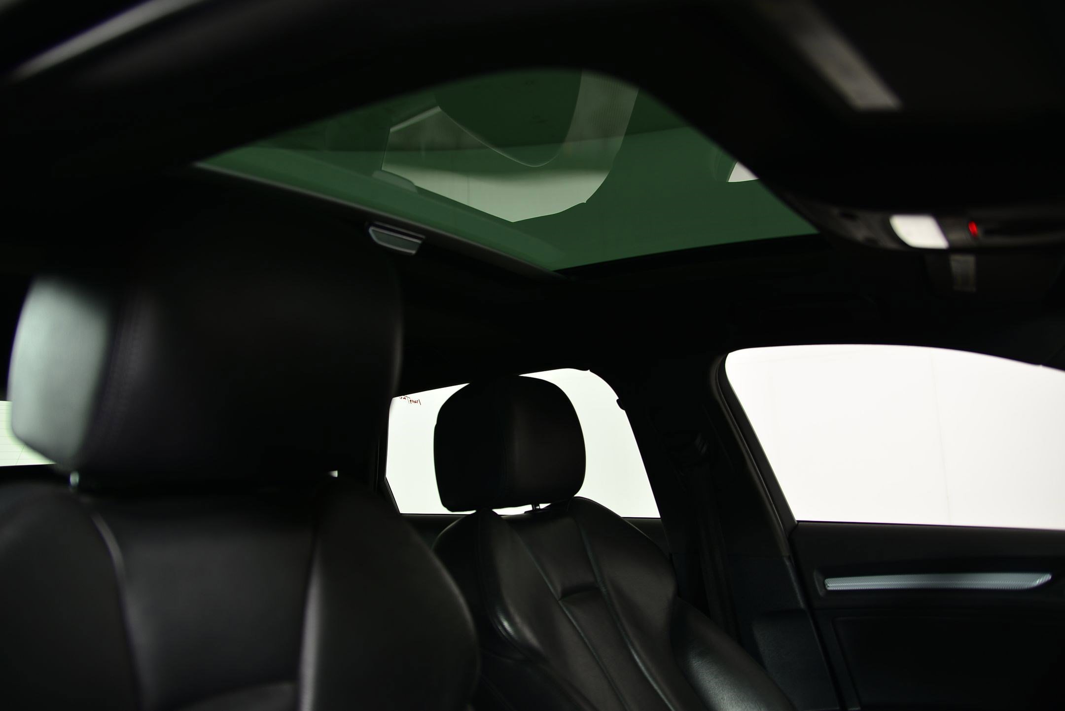 Used 2016 Audi A3 e-tron Premium Plus w/ Premium Plus Package image 12