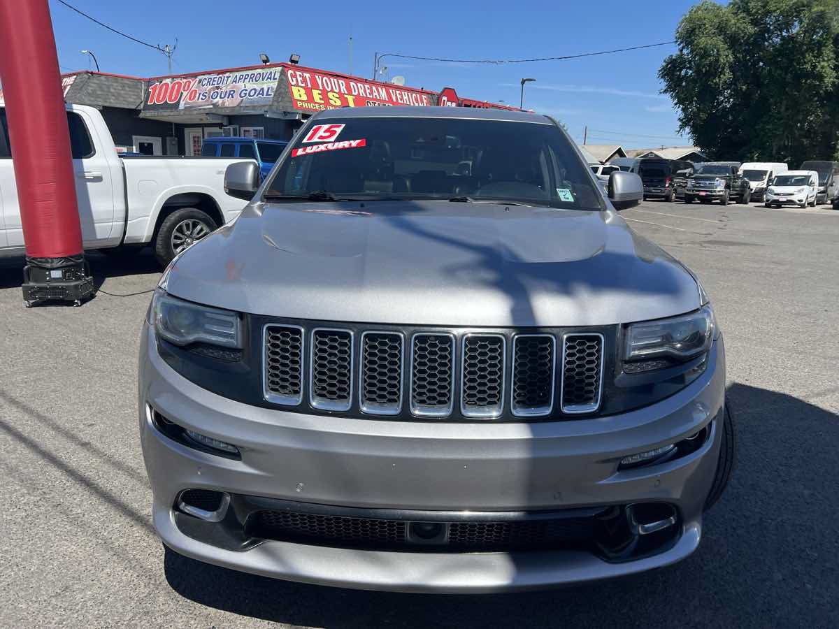 Used 2015 Jeep Grand Cherokee SRT w/ Luxury Group II AWD/4WD image 2