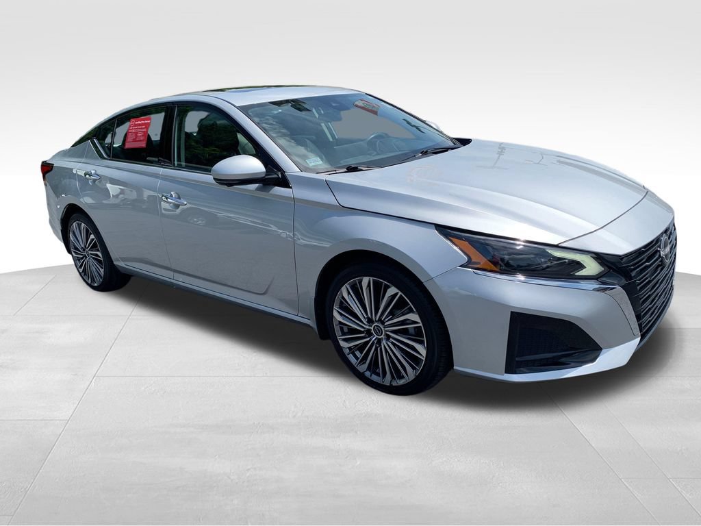 Used 2023 Nissan Altima 2.5 SL AWD/4WD image 8