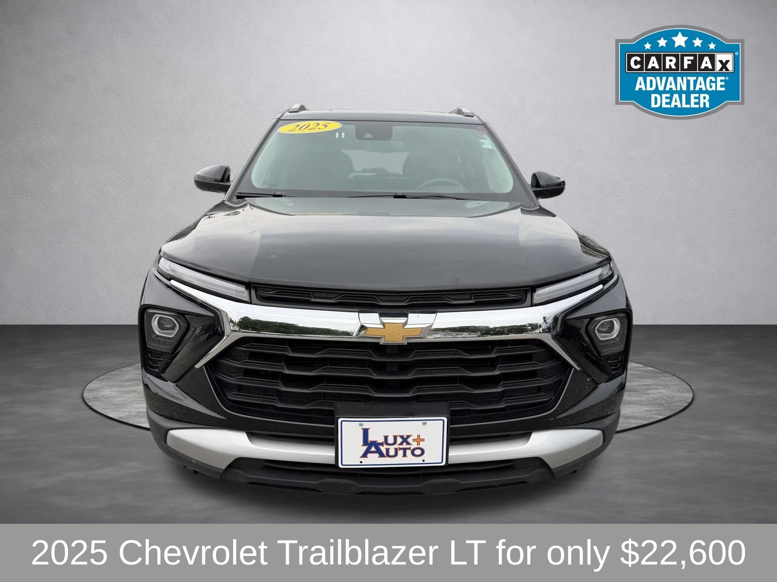 Used 2025 Chevrolet TrailBlazer LT AWD/4WD image 8