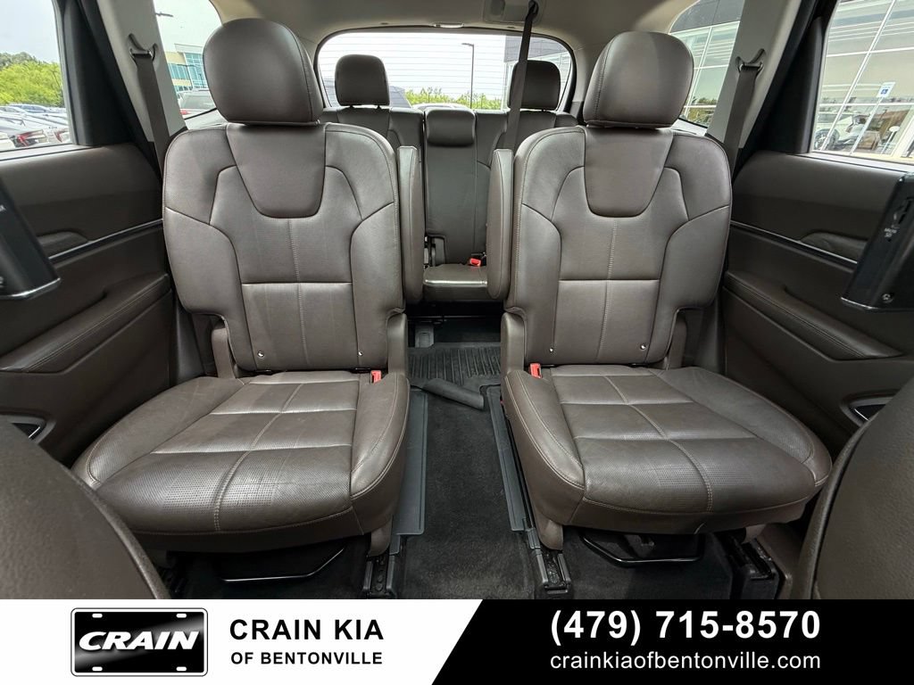 Used 2022 Kia Telluride SX w/ Towing Package FWD image 30