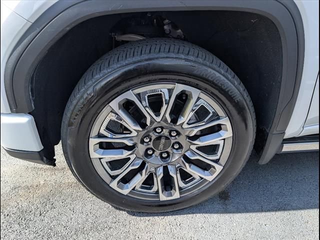 Used 2024 GMC Sierra 1500 Denali Ultimate image 5